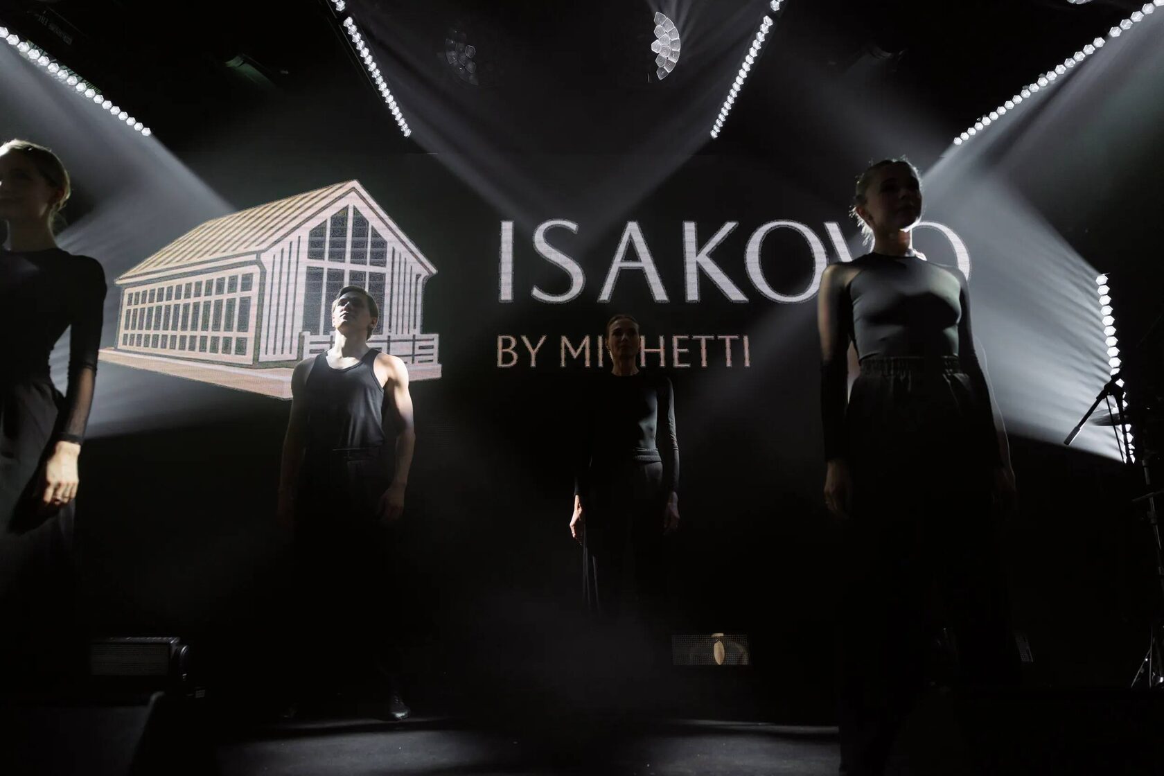 Перформанс на открытии площадки ISAKOVO by Michetti