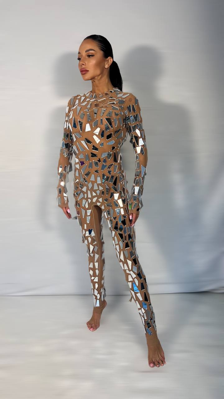 Костюм 69